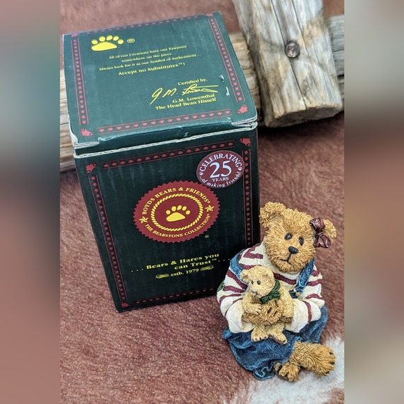 Boyds Bears Collection The Bearstone Collection Megan McBruin & Friend Bear Hugs - Picture 8 of 11